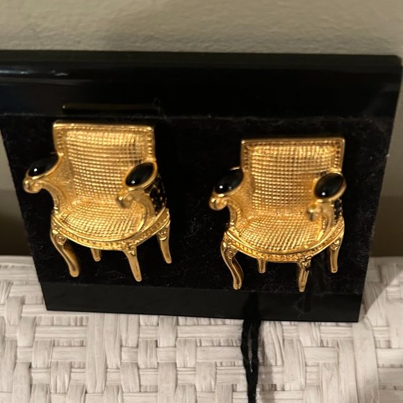 Vintage Karl Lagerfeld (Chanel Designer) Black Cabochon Chair Clip Earrings - Picture 4 of 5